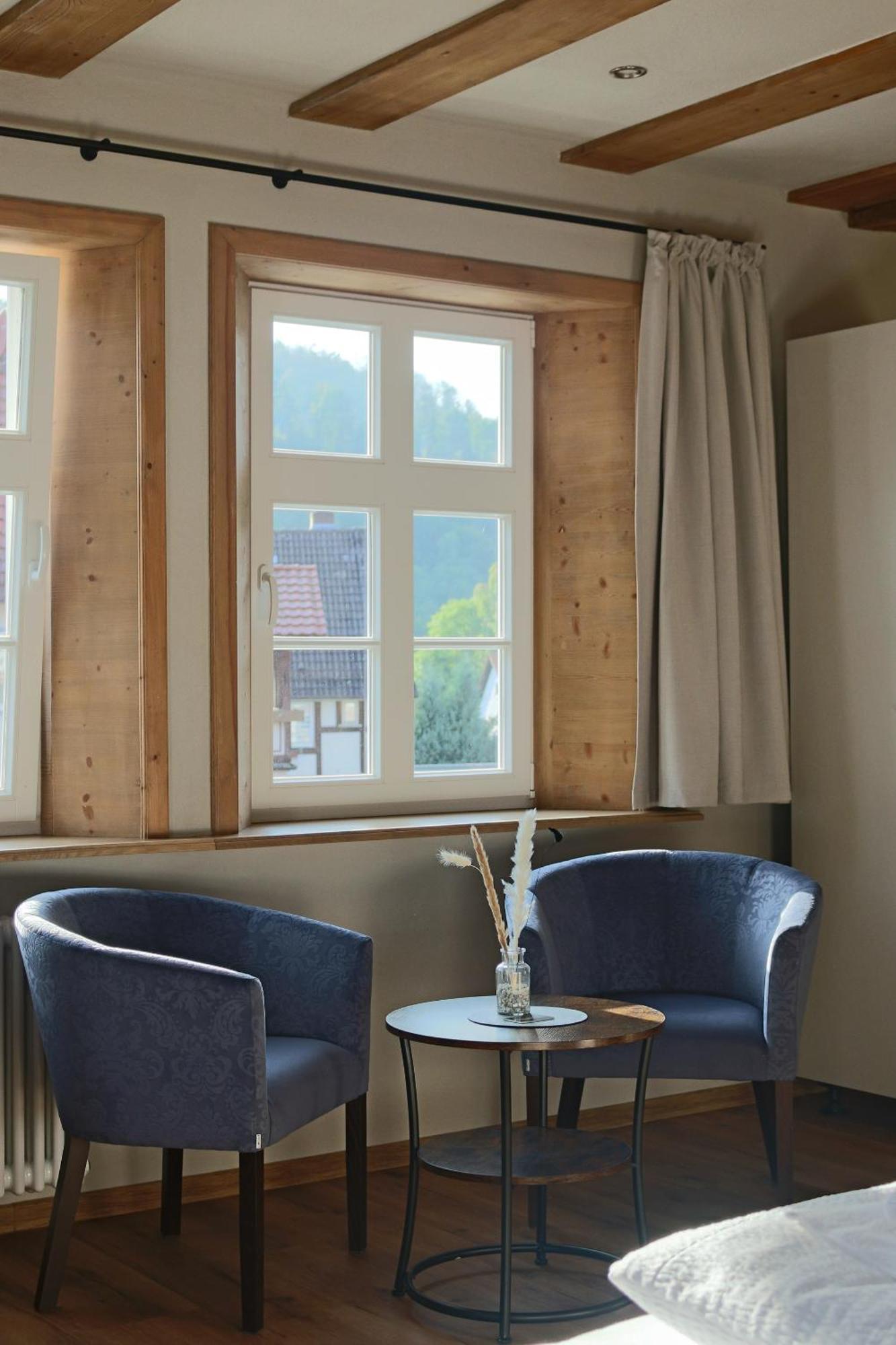 Landgasthof Koenig Von Preussen Helsa Buitenkant foto