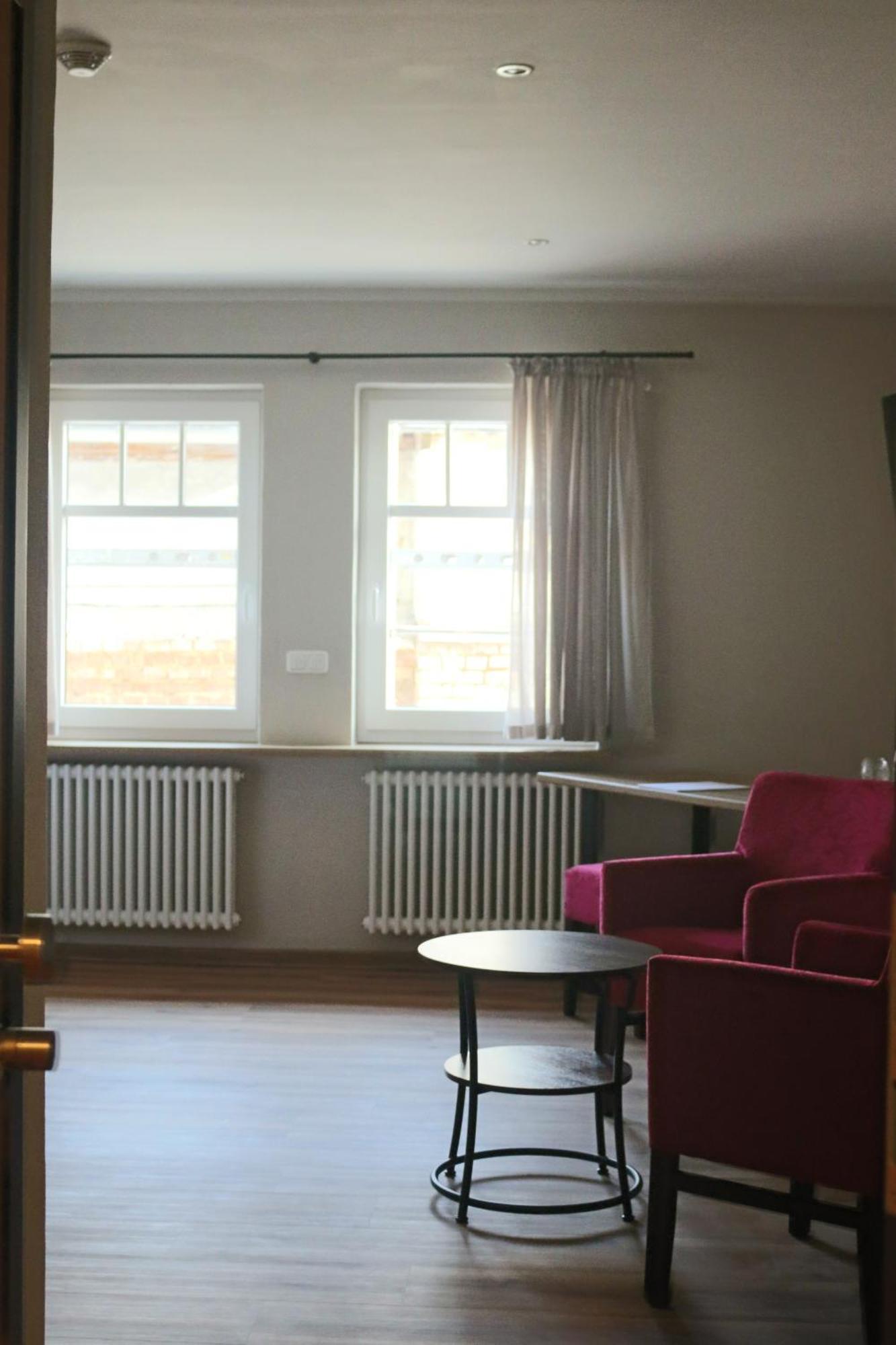 Landgasthof Koenig Von Preussen Helsa Kamer foto