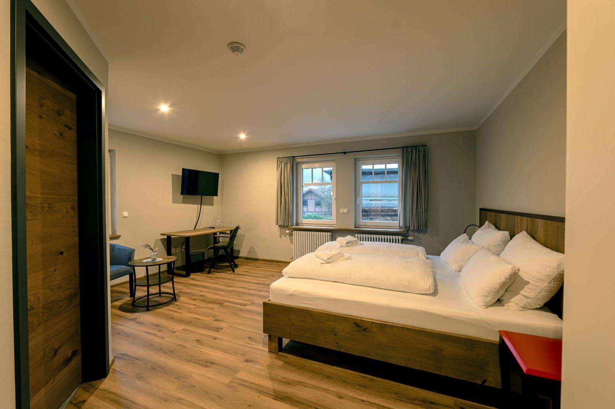 Landgasthof Koenig Von Preussen Helsa Kamer foto