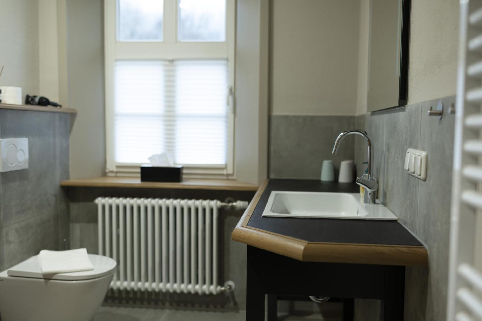 Landgasthof Koenig Von Preussen Helsa Kamer foto